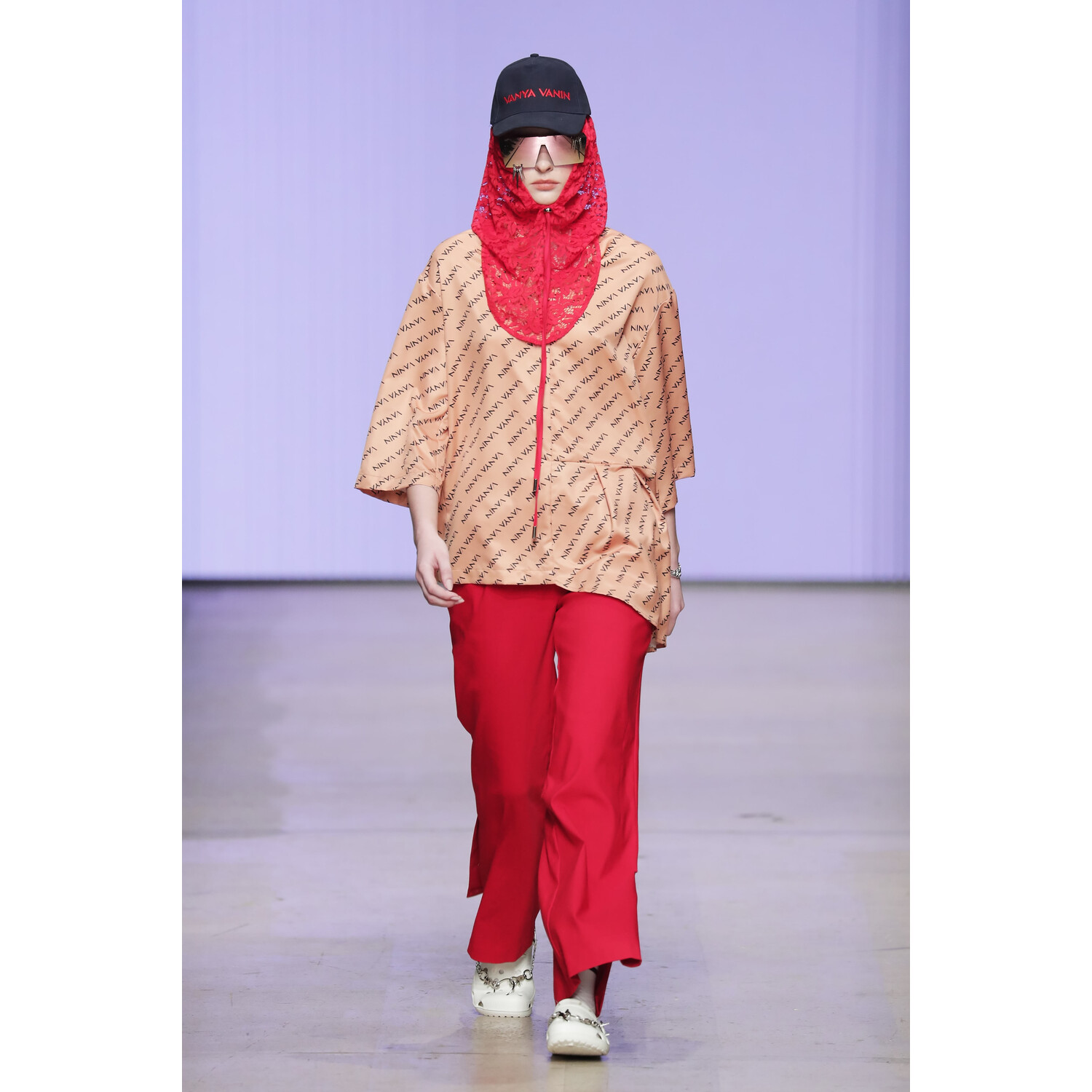 Фото Vanya Vanin Spring 2019 Ready-to-Wear / Ваня Ванин весна-лето 2019 / Неделя моды: Москва